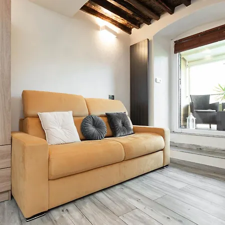 Daire Palm & - Cenova